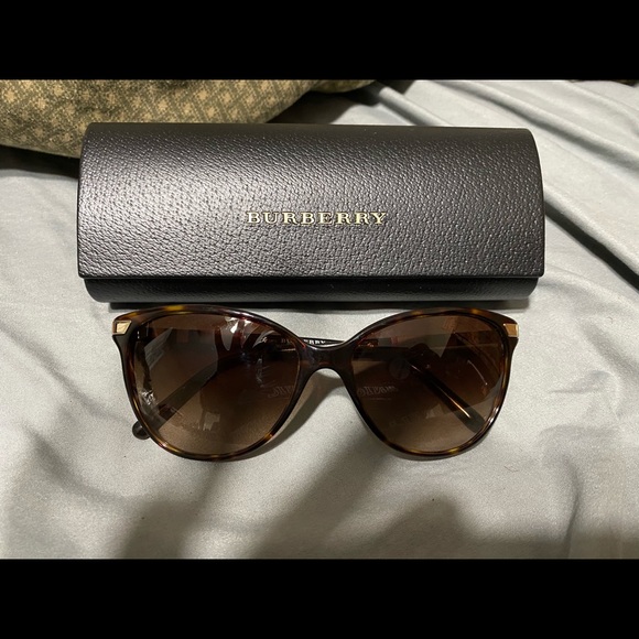 SOLD - Picture 4 of 7